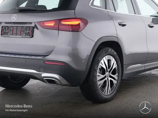 Mercedes-Benz GLA 180