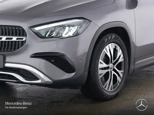 Mercedes-Benz GLA 180
