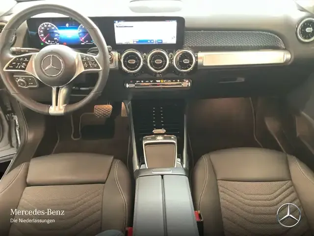 Mercedes-Benz GLB 220