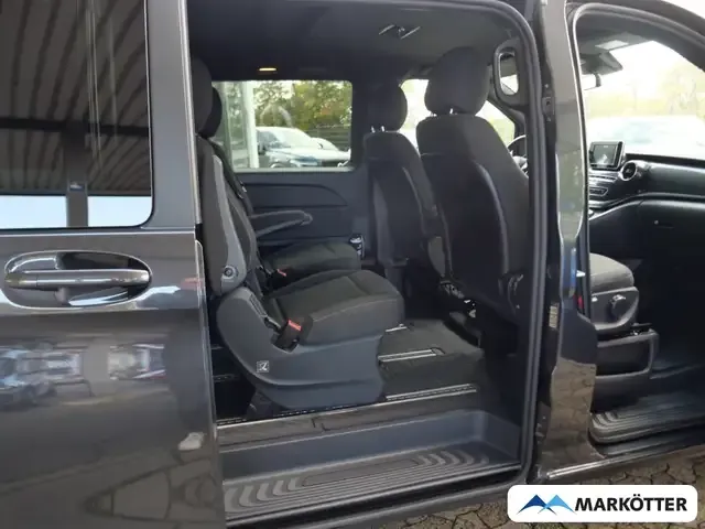 Mercedes-Benz V 220