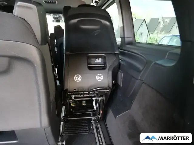Mercedes-Benz V 220
