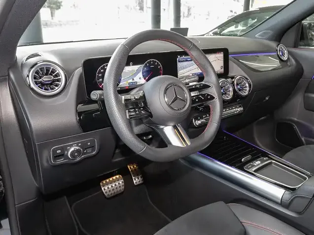 Mercedes-Benz GLA 180