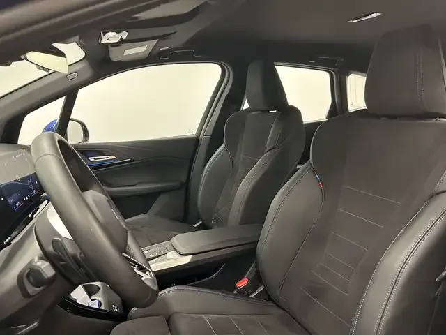 BMW 225
