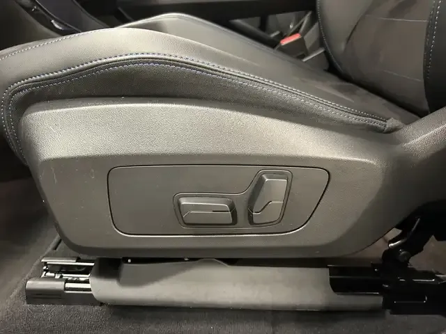 BMW 225