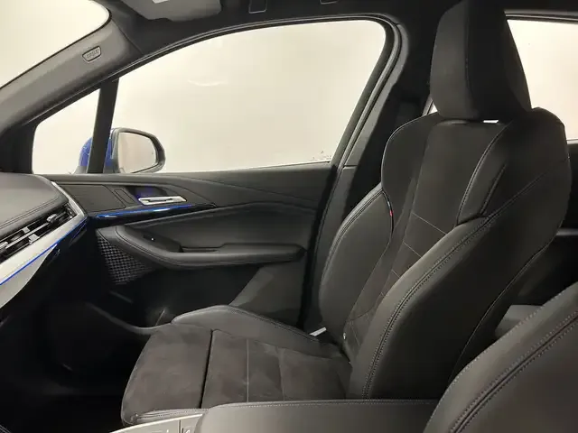BMW 225