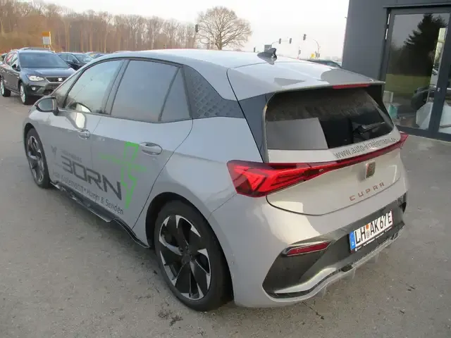 CUPRA Born