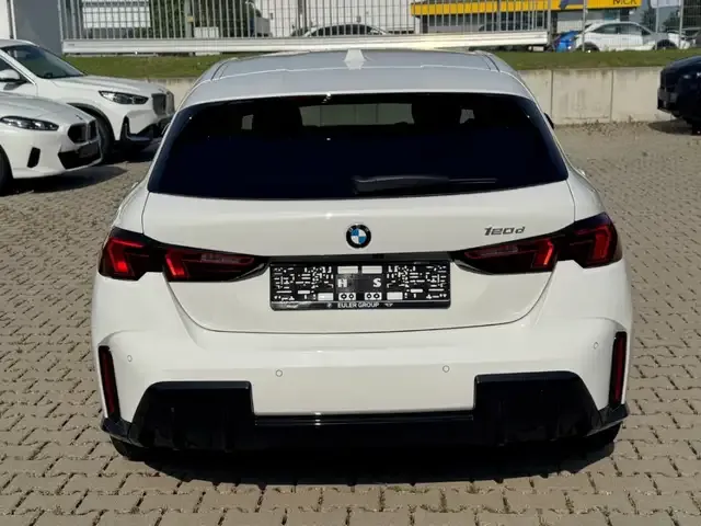 BMW 120