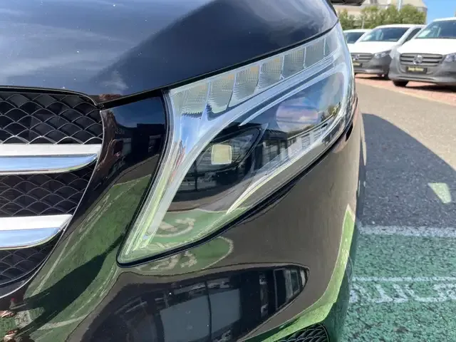 Mercedes-Benz V 250