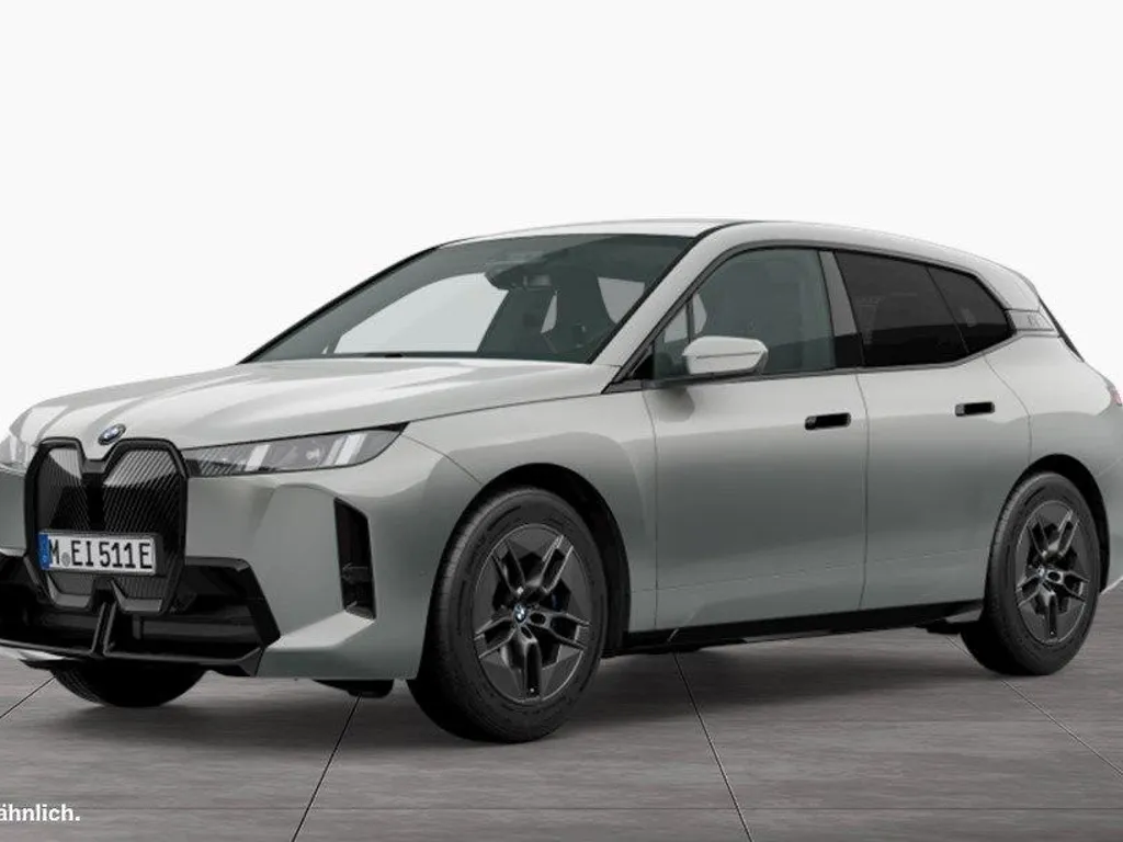 BMW iX
