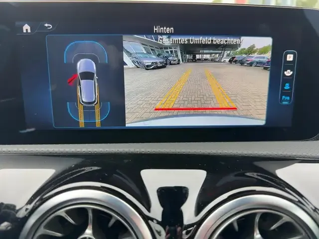 Mercedes-Benz A 220