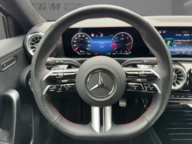 Mercedes-Benz A 220