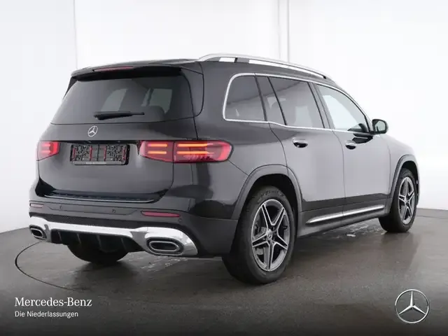Mercedes-Benz GLB 180