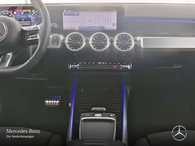 Mercedes-Benz GLB 180