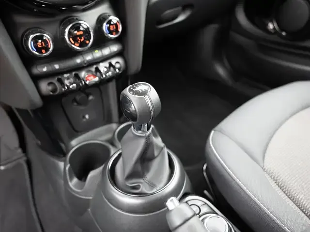 MINI Cooper E