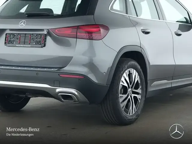 Mercedes-Benz GLA 180