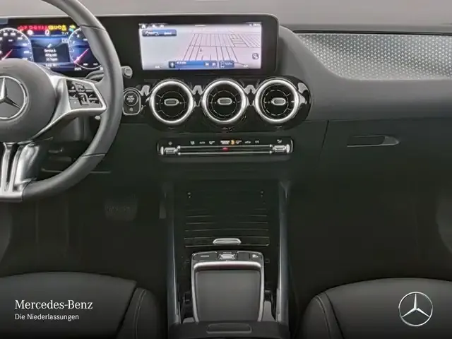 Mercedes-Benz GLA 180