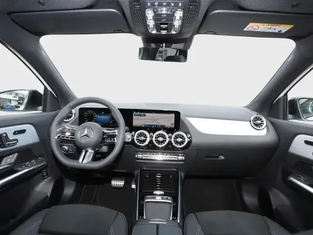 Mercedes-Benz GLA 220