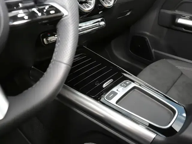 Mercedes-Benz GLA 220