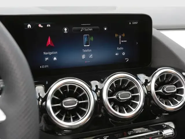 Mercedes-Benz GLA 220