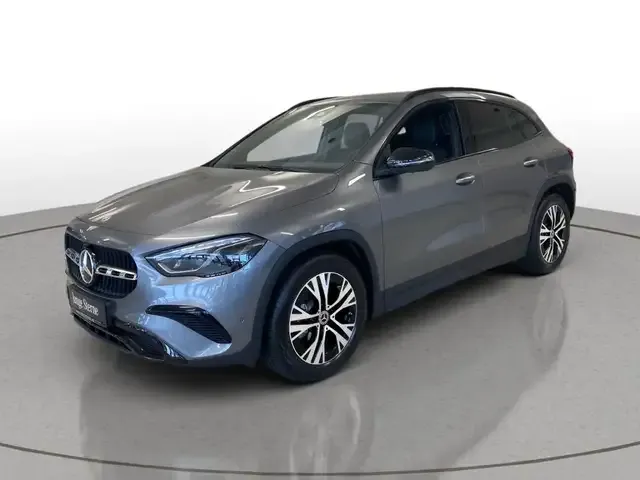 Mercedes-Benz GLA 180