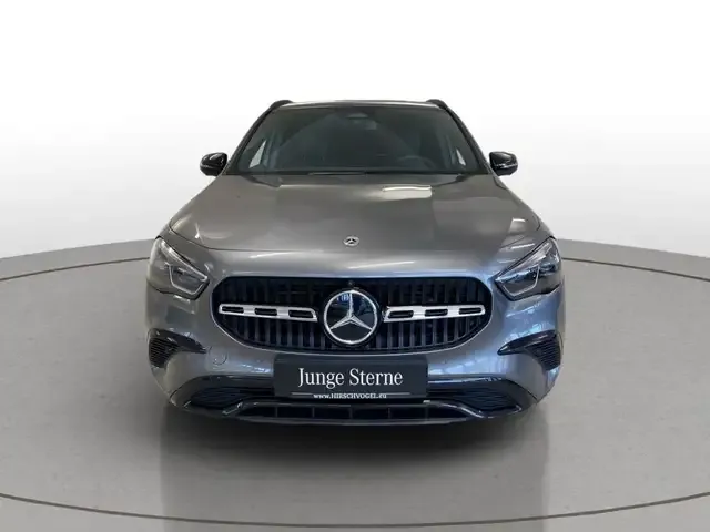 Mercedes-Benz GLA 180