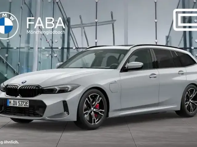 BMW 330