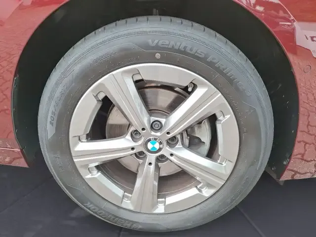 BMW 216