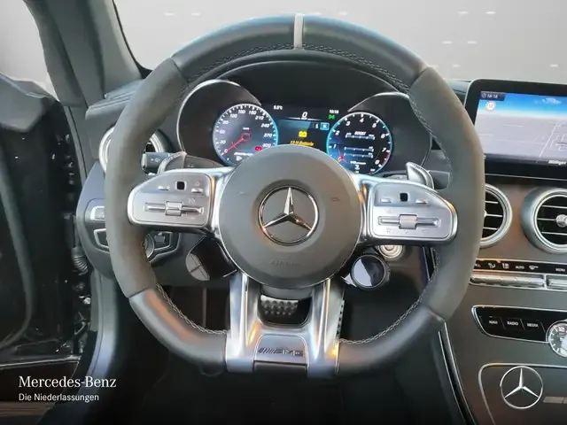 Mercedes-Benz C 63 AMG