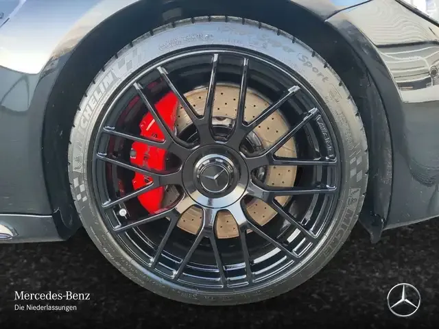 Mercedes-Benz C 63 AMG