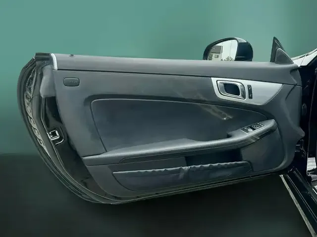 Mercedes-Benz SLC 180