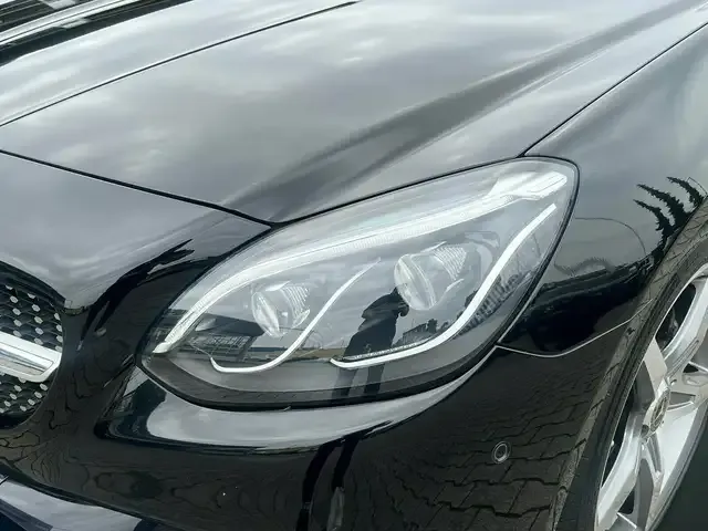 Mercedes-Benz SLC 180
