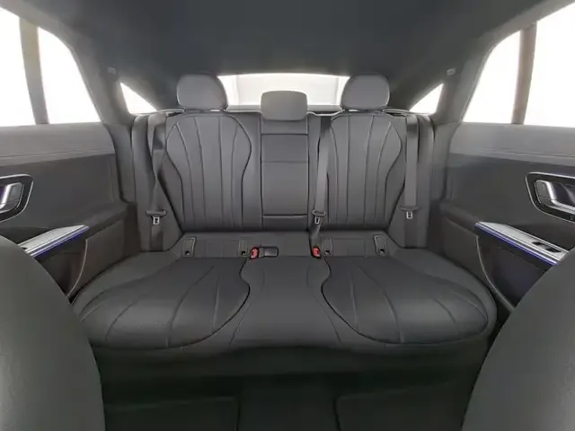 Mercedes-Benz EQE 300