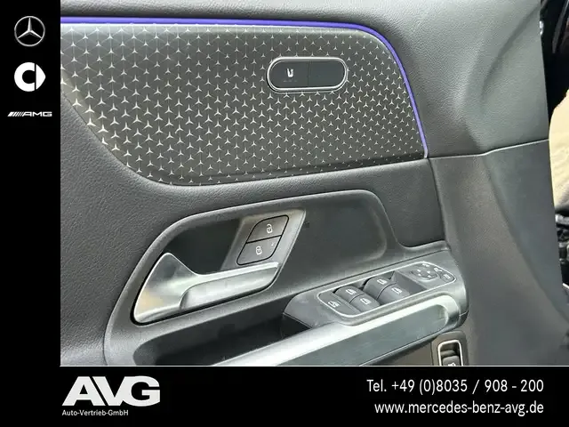 Mercedes-Benz GLB 200