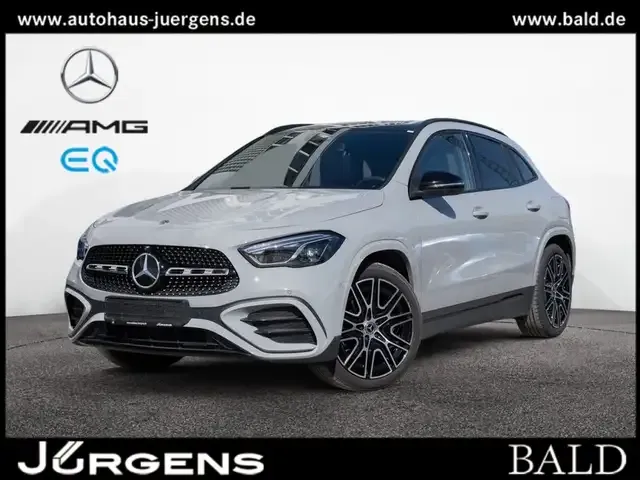 Mercedes-Benz GLA 220