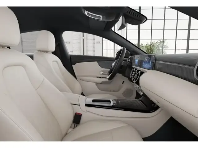 Mercedes-Benz CLA 180