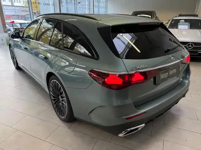 Mercedes-Benz E 300