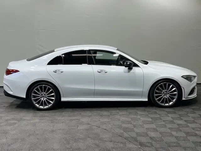 Mercedes-Benz CLA 220