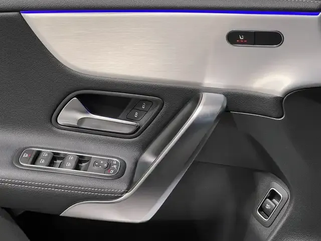 Mercedes-Benz CLA 220