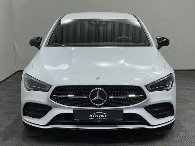 Mercedes-Benz CLA 220