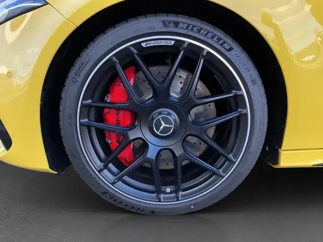Mercedes-Benz A 45 AMG
