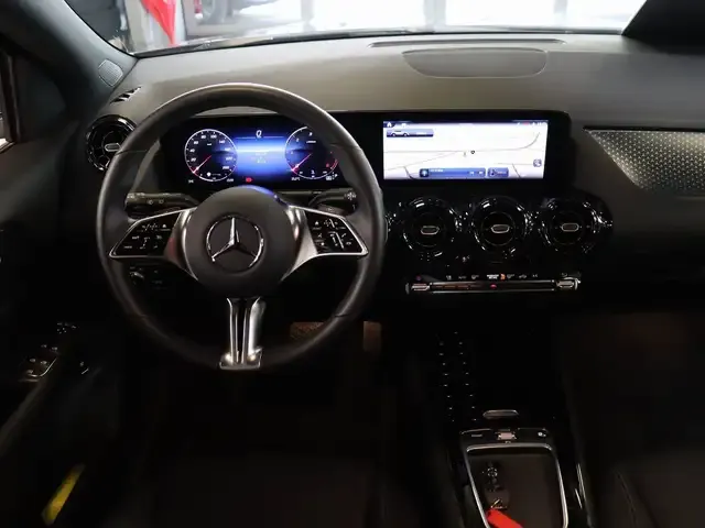 Mercedes-Benz GLA 180