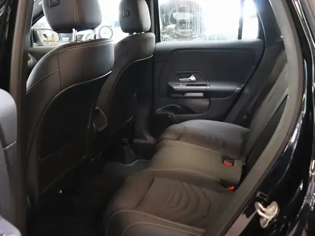 Mercedes-Benz GLA 180