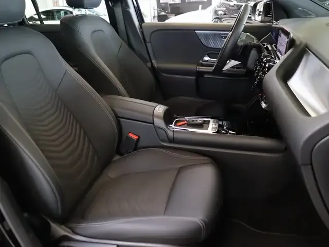 Mercedes-Benz GLA 180