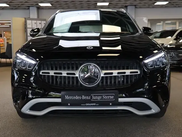 Mercedes-Benz GLA 180