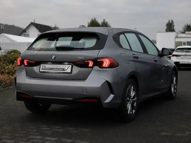 BMW 120
