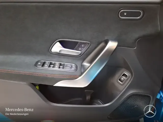 Mercedes-Benz CLA 35 AMG