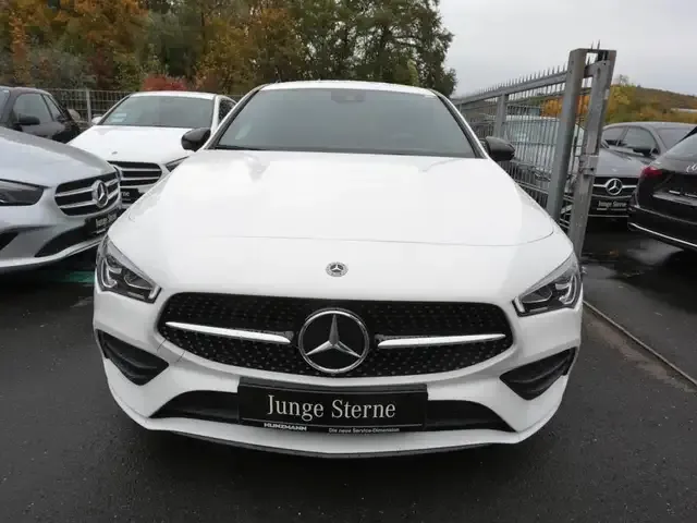 Mercedes-Benz CLA 250