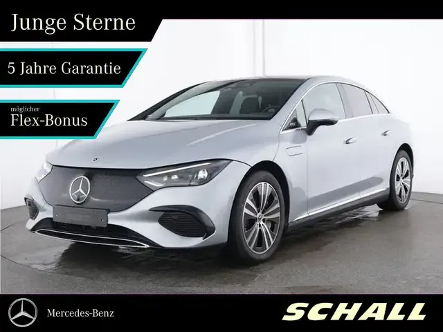 Mercedes-Benz EQE 300