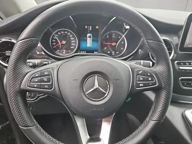 Mercedes-Benz V 250