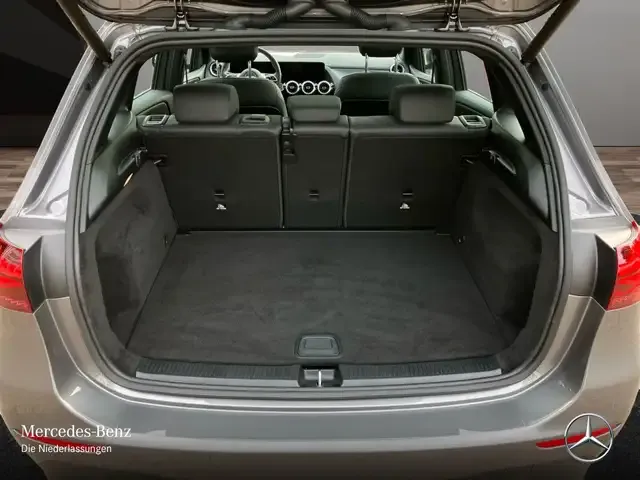 Mercedes-Benz B 220